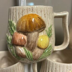 **Set of 5** Vintage 70’s ARNEL’S 3D Mushroom Mugs, Retro